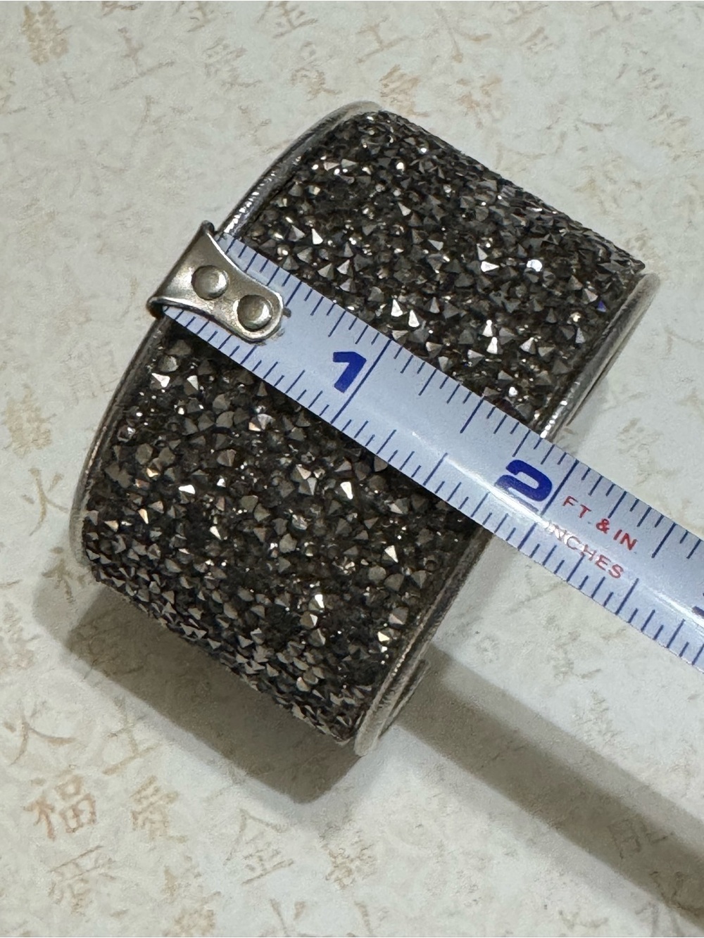PAPARAZZI STELLAR RADIANCE CUFF - Picture 5 of 10